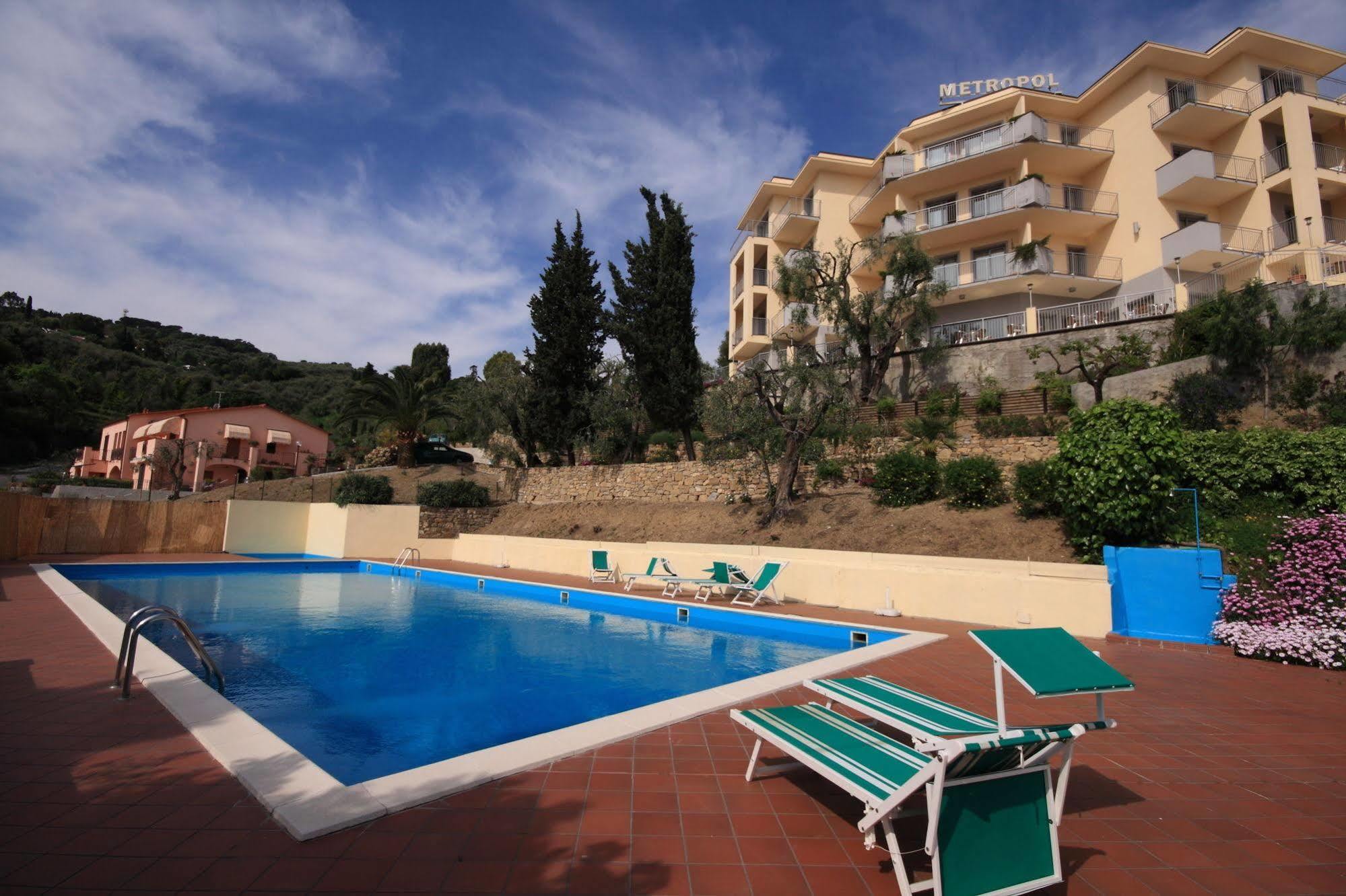 Hotel Metropol Diano Marina Exterior foto